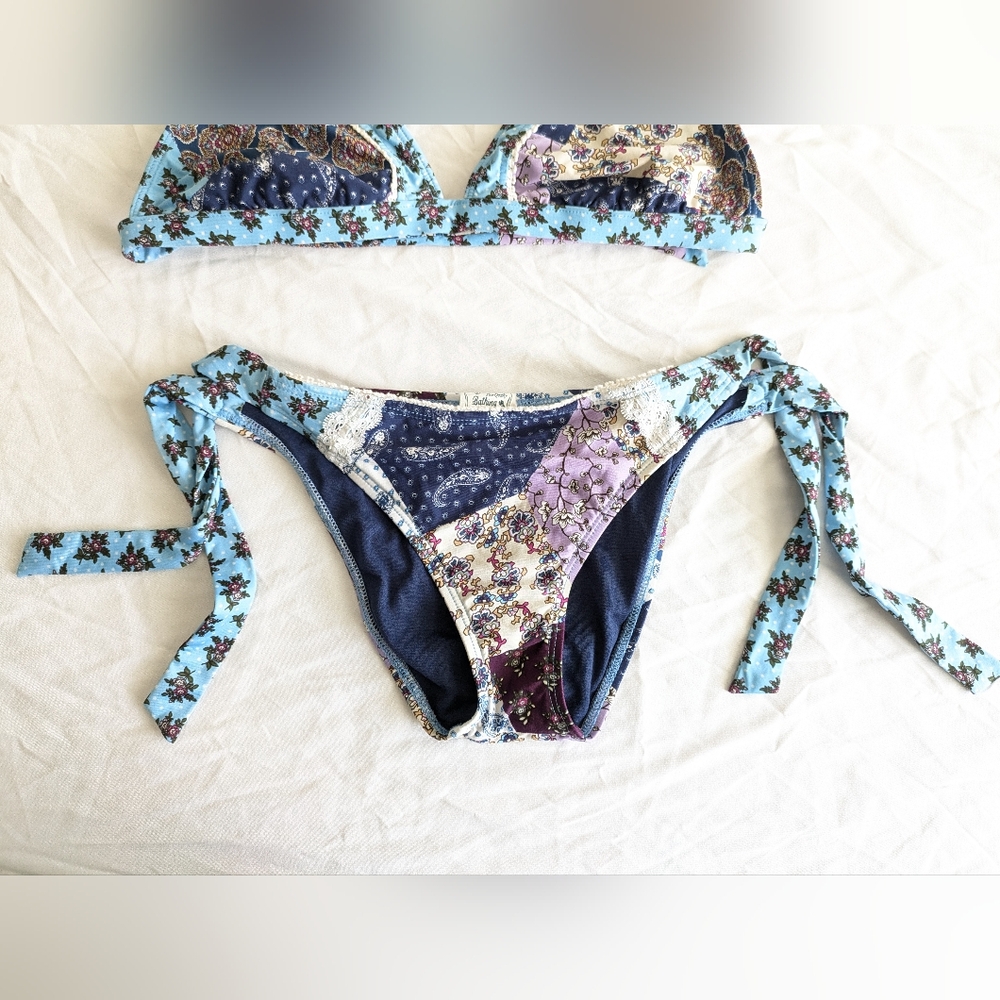 Lucky Brand Women’s Triangle Patchwork Bikini Set - image 3